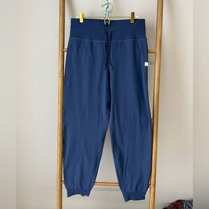 Vuori women’s daily joggers